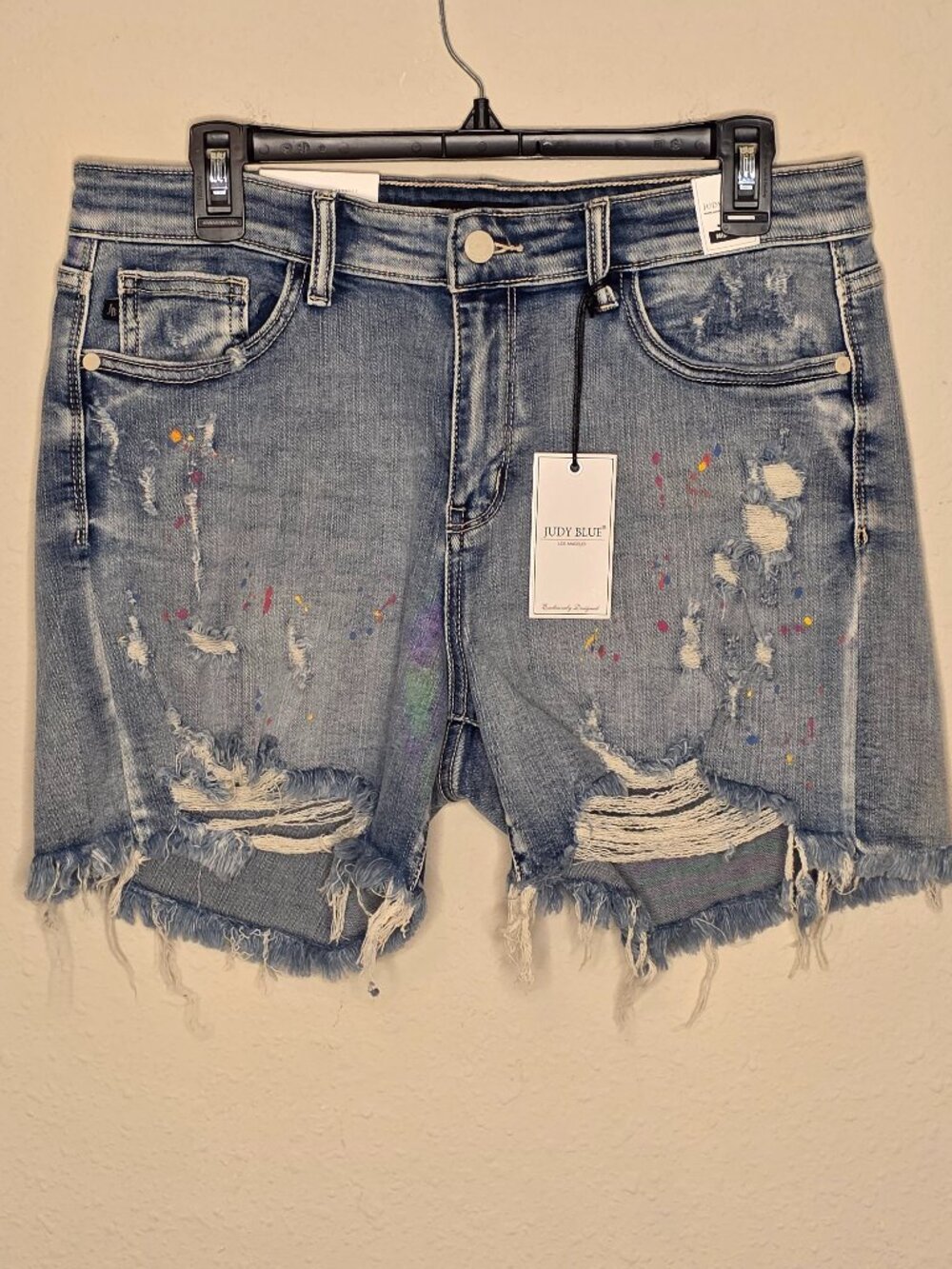 Judy Blue Paint Splattered, Mid-Rise, Distressed Women's Shorts, Size Large